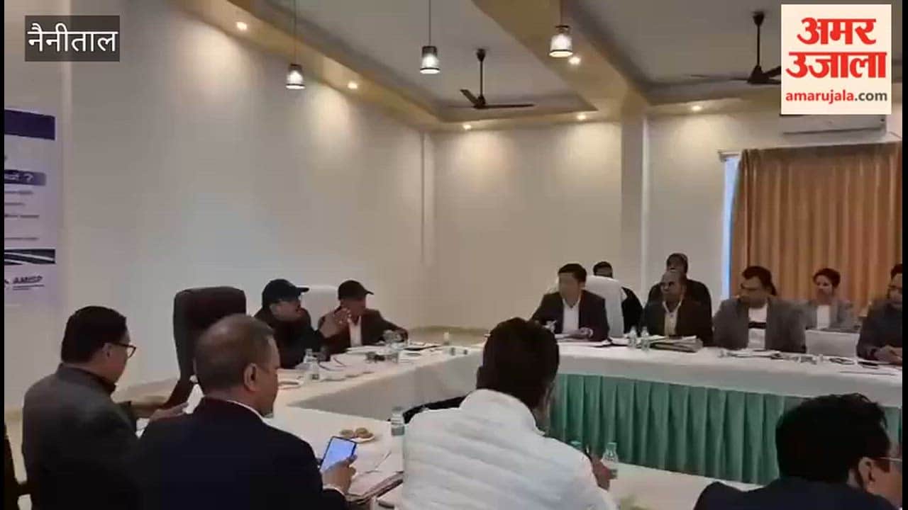 UPCL MD held a meeting with Kumaon officials in ramnagar