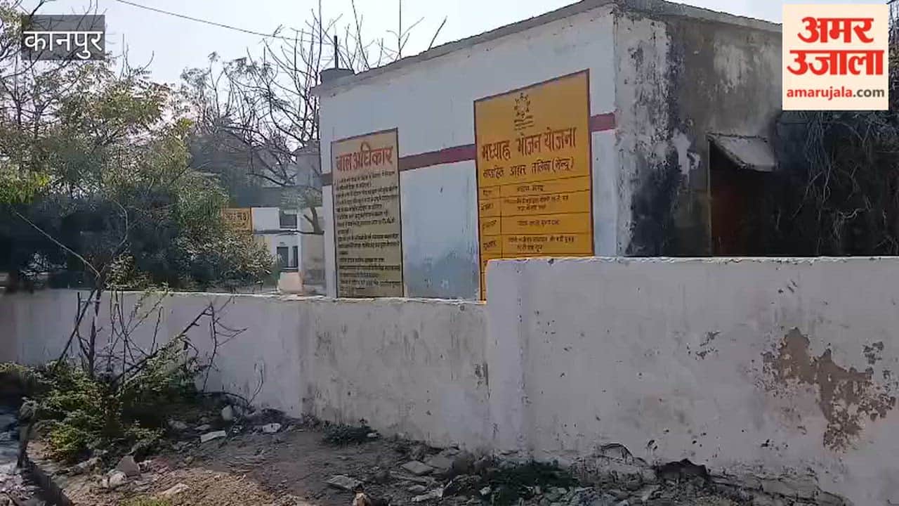 Kanpur: Piles of garbage near Panki Katra Composite School