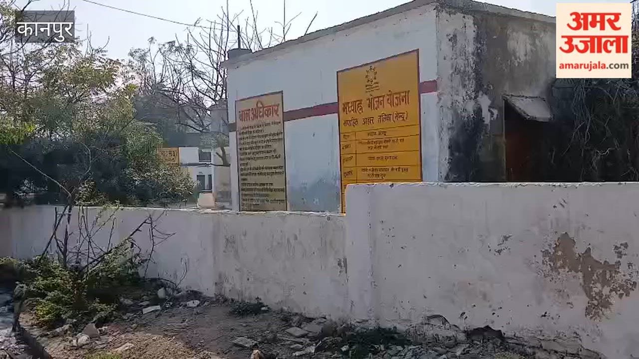 Kanpur: Piles of garbage near Panki Katra Composite School