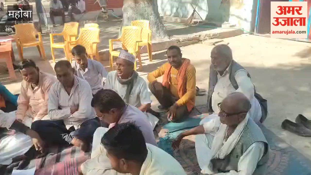 Mahoba: Farmers wrote a letter in blood demanding an SIT investigation into the crop insurance scam