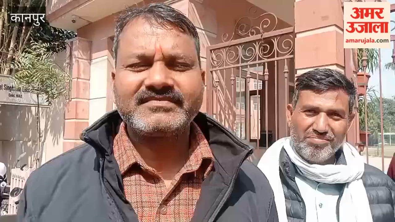 Kanpur: Teachers and Principals Arrive to Take the CTET Exam