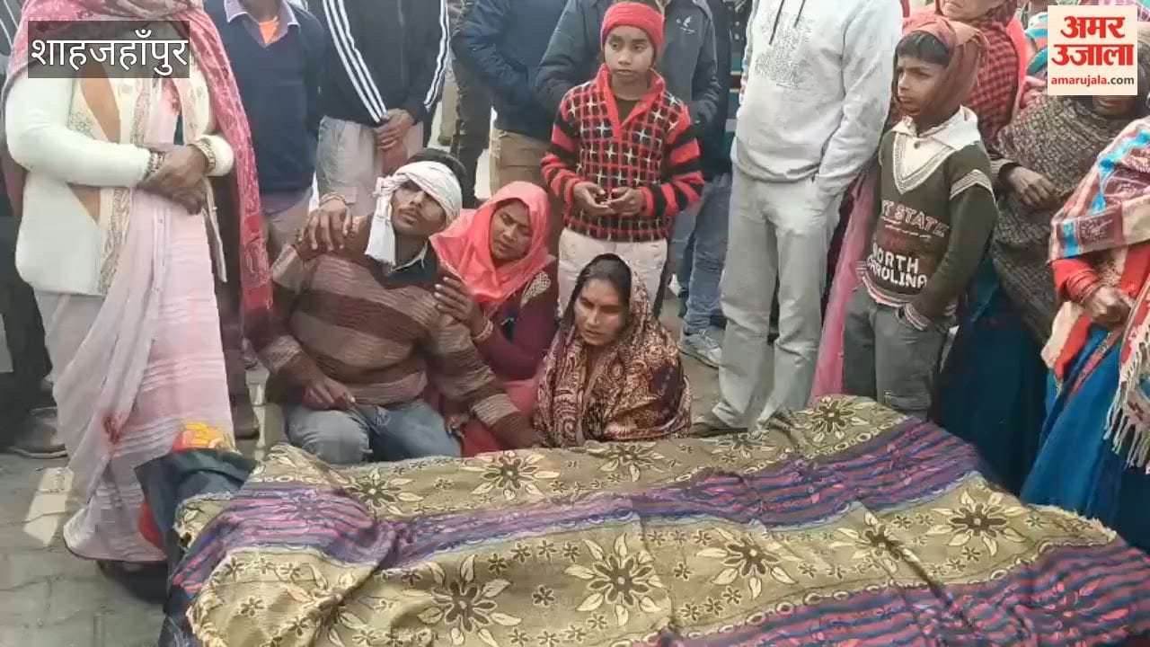 Family members blocked the road by placing the student's body on it