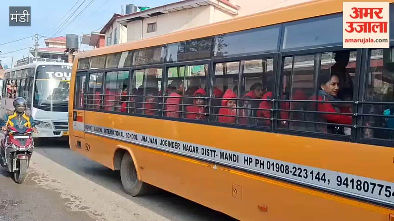 Mandi A long traffic jam occurred near the railway station gate in Jogindernagar after a collision between a Volvo bus and a car