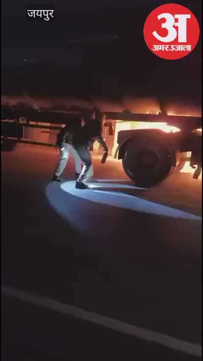 Jaipur News: Methyl Chemical Tanker Catches Fire on Jaipur-Ajmer Highway, Major Mishap Averted