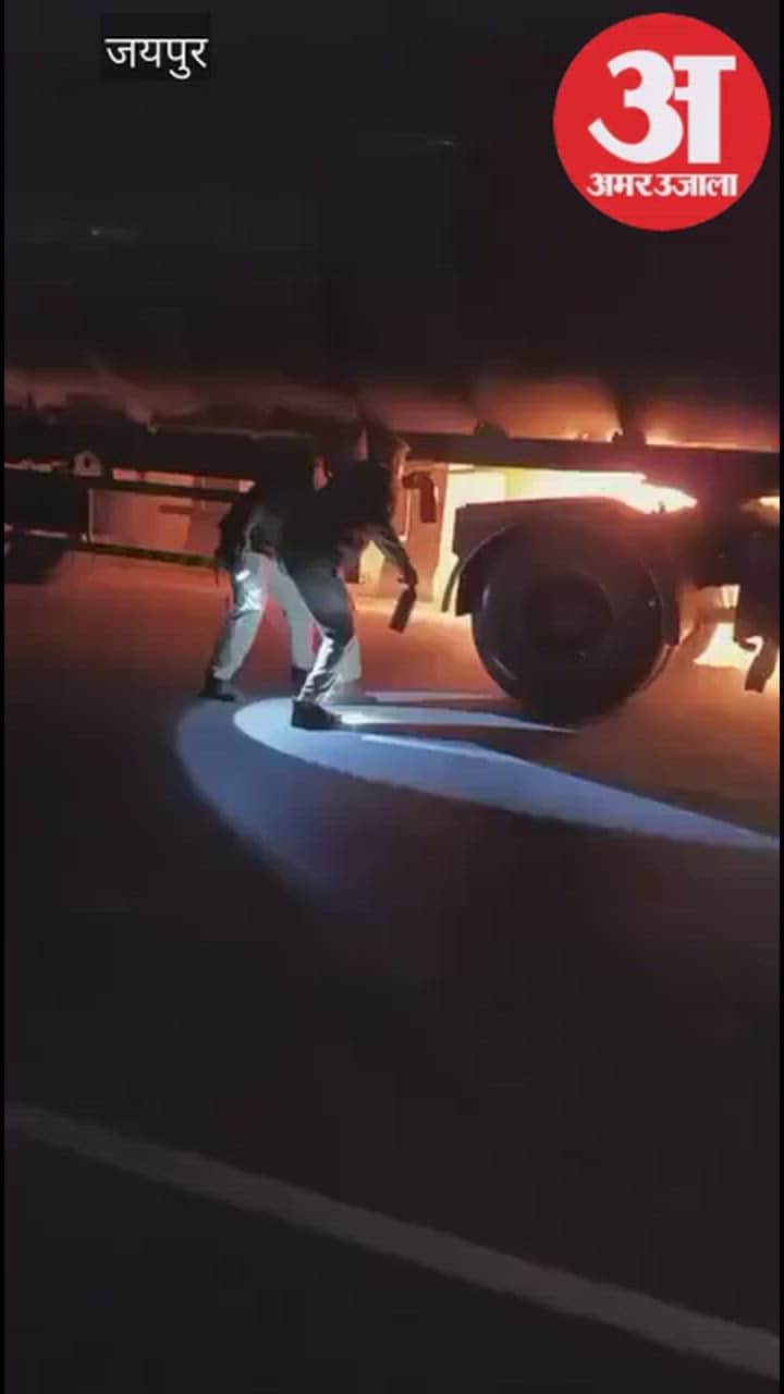 Jaipur News: Methyl Chemical Tanker Catches Fire on Jaipur-Ajmer Highway, Major Mishap Averted