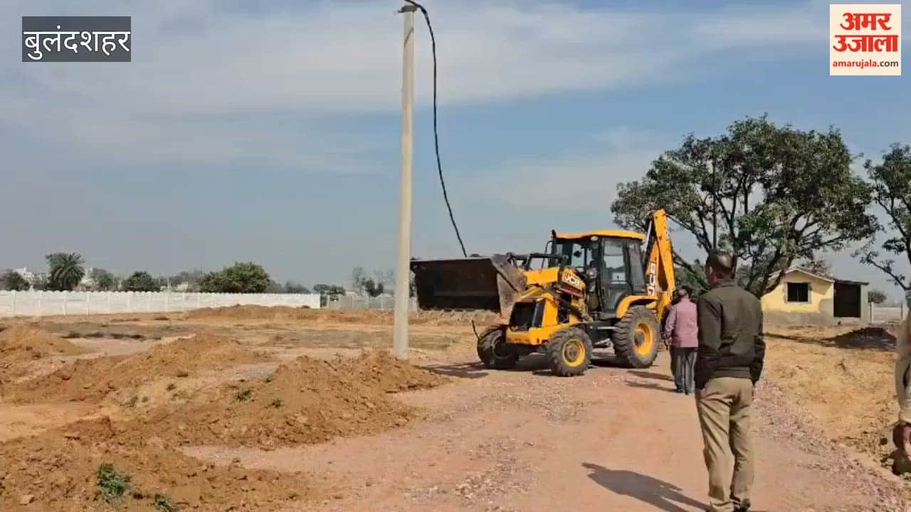 Bulldozers run on illegal construction in Khurja