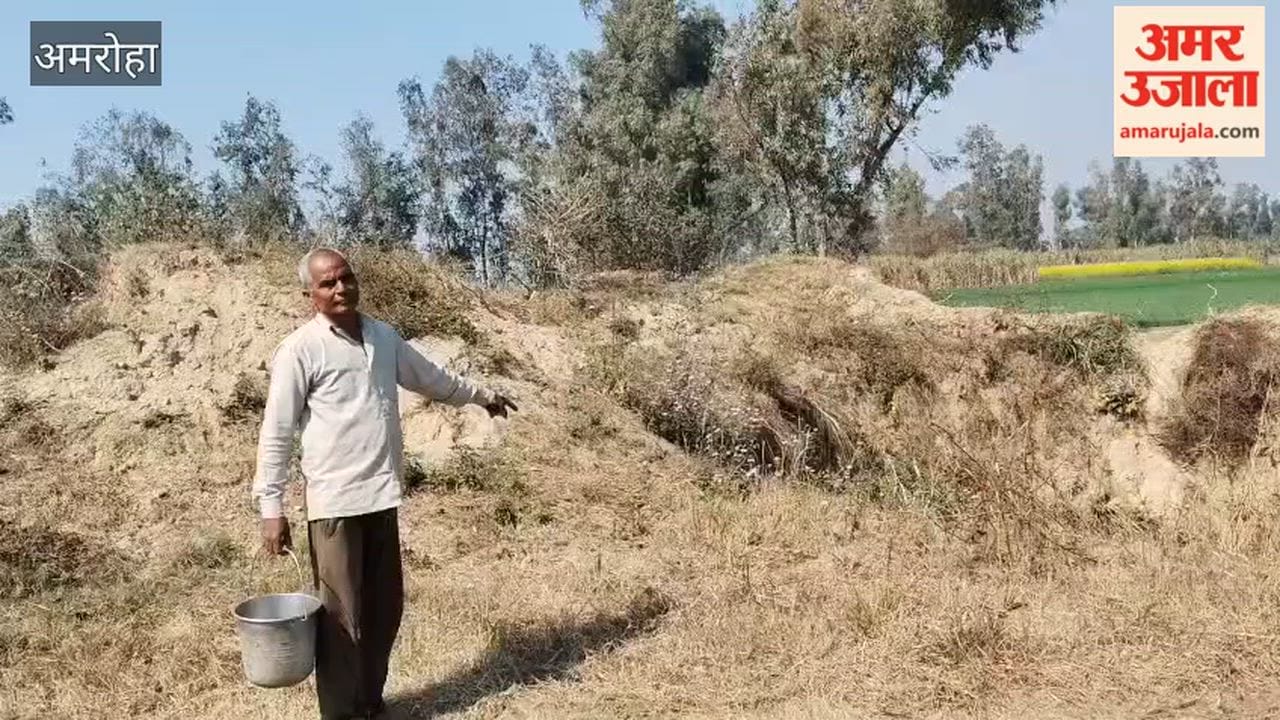 Under the Jal Jeevan Mission, no work has been done in Warsabad since the pump set was installed three years ago