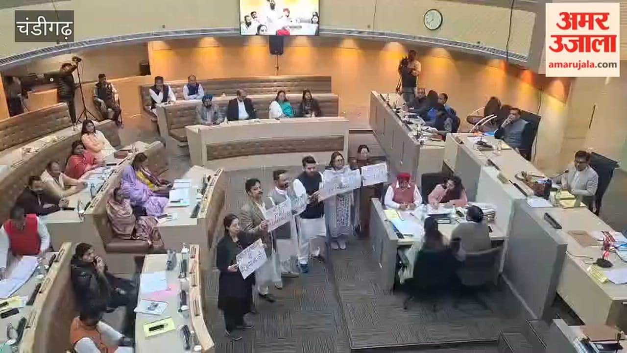 Congress raises questions at Chandigarh Municipal Corporation meeting over death of girl child due to contaminated water