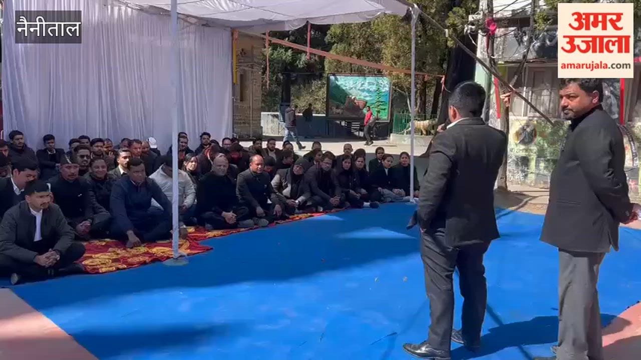 District Bar Nainital boycotted work in protest against irregularities in revenue courts in nainital