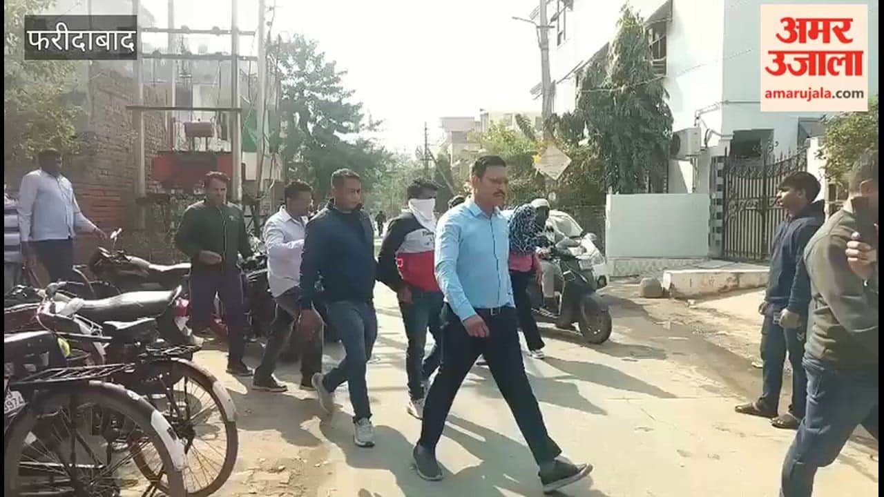 Patwari and his associate arrested red handed while accepting a bribe of Rs 20,000 in Faridabad