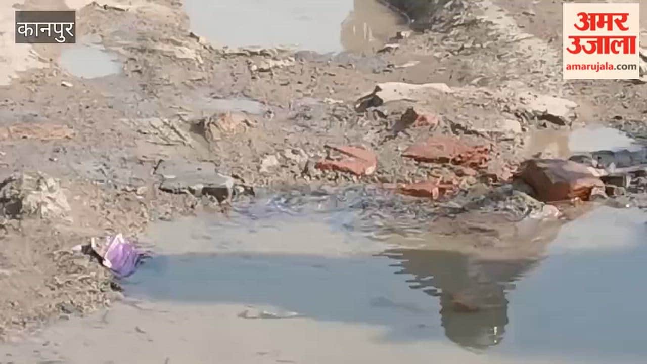 Kanpur: A leaky line in front of the Durga Temple has caused waterlogging on the road