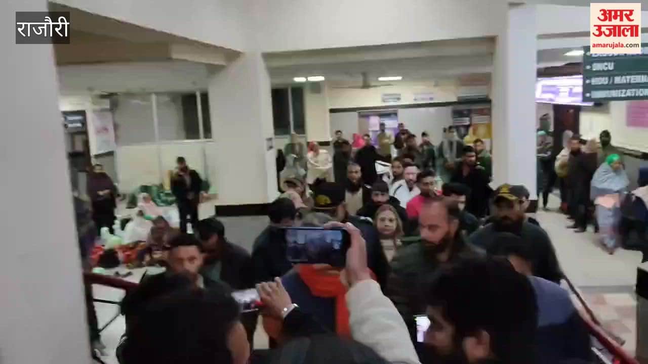 Former BJP jkut Chief and Senior Leader Ravinder Raina rushed to GMC Rajouri and arranged shifting of mine blast injured to GMC Jammu.