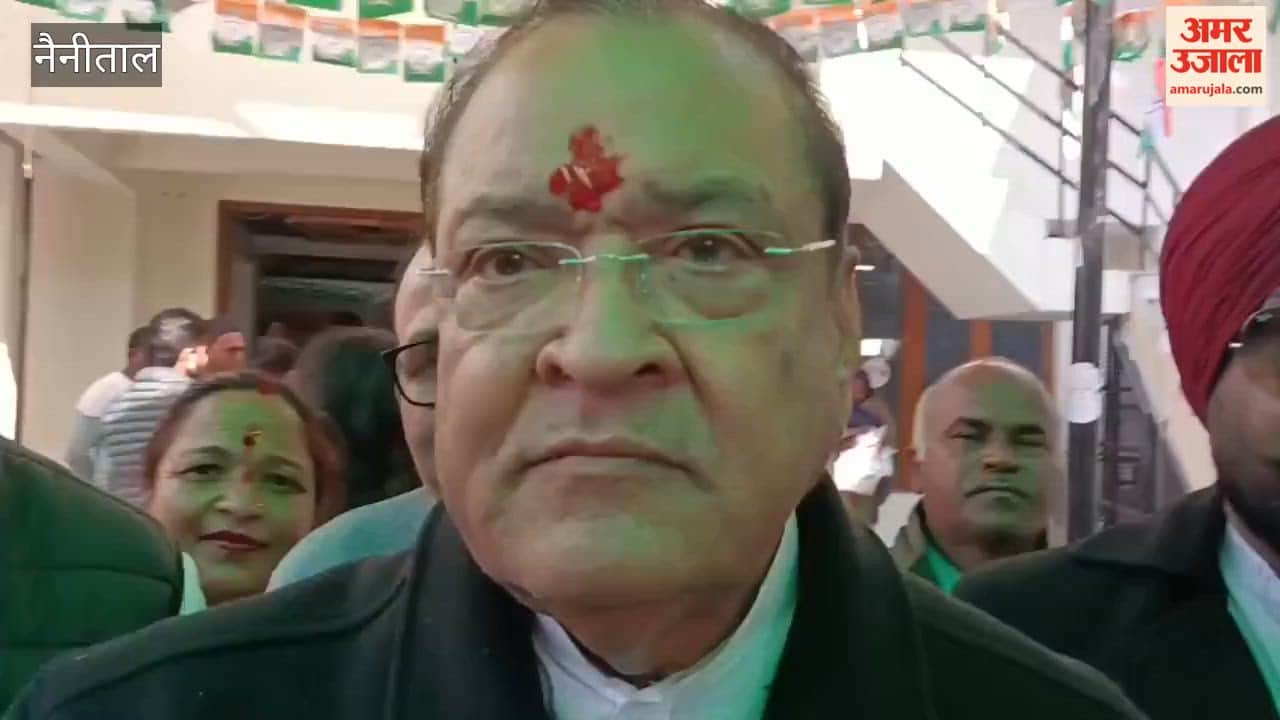 Meeting at Swaraj Ashram to discuss strategy for Raj Bhavan siege on February 16 in haldwani