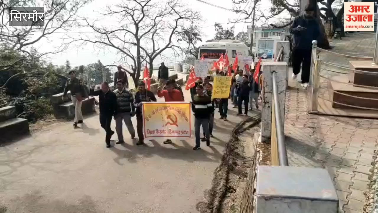 Sirmour 108 and 102 ambulance workers took out a protest rally regarding their demands