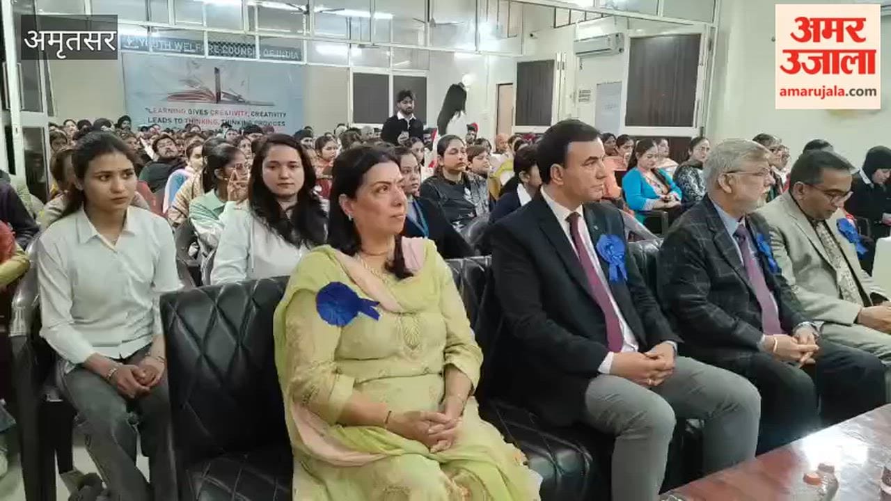 Certificate Distribution Ceremony at Sri Guru Arjan Dev Ji Narsingh College, Amritsar