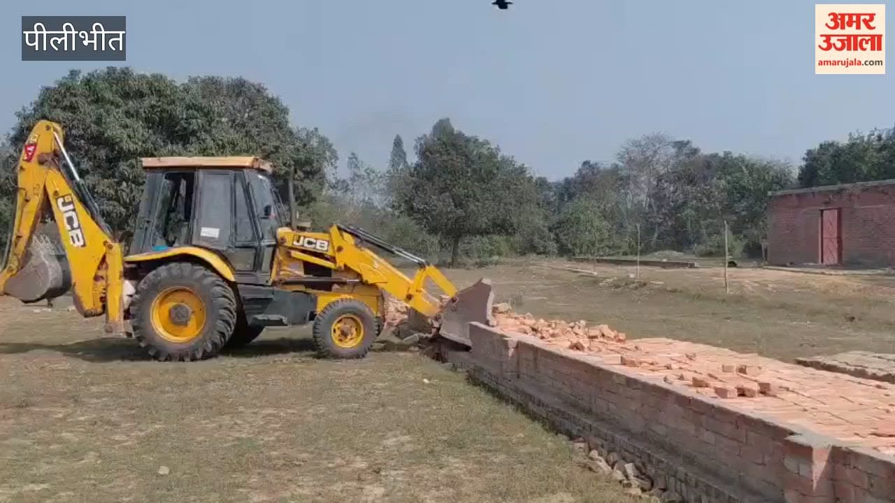 bulldozer runs on illegal construction in Pilibhit