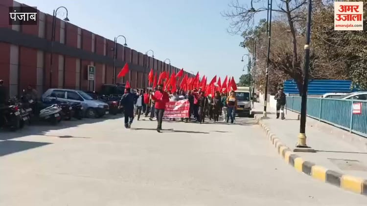 पठानकोट में सरकार के खिलाफ जत्थेबंदियों का रोष प्रदर्शन