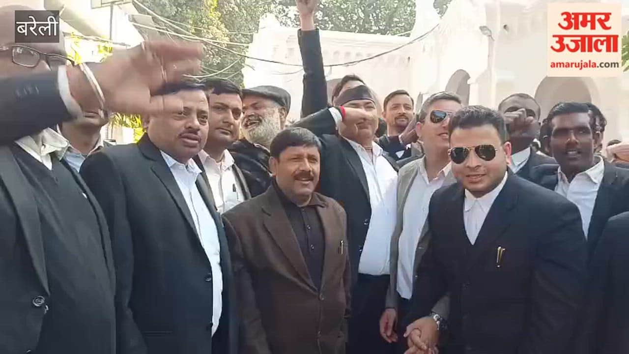 lawyers protest against Rampur advocate murder case in Bareilly