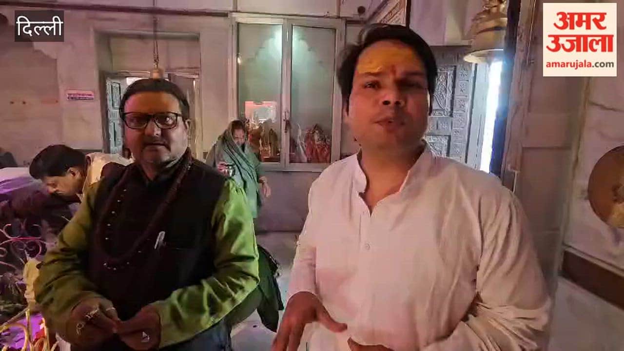 Crowd of devotees gathered at Pashupatinath temple in East Delhi on occasion of Shivratri