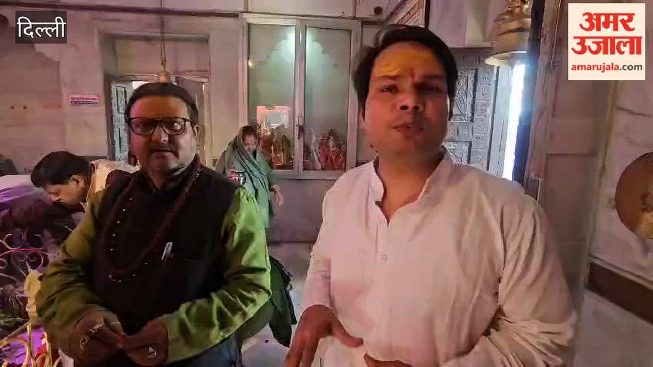 Crowd of devotees gathered at Pashupatinath temple in East Delhi on occasion of Shivratri