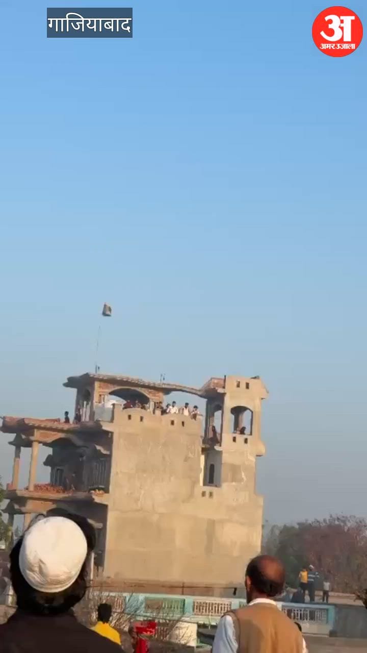 गाजियाबाद में पचास हजार के लेनदेन पर बवाल, नाहली गांव में दो पक्षों में पत्थरबाजी; इलाके में तनाव