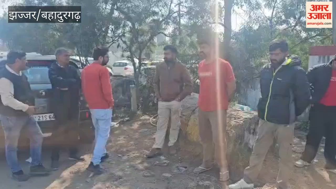 Husband murdered his wife by slitting her throat