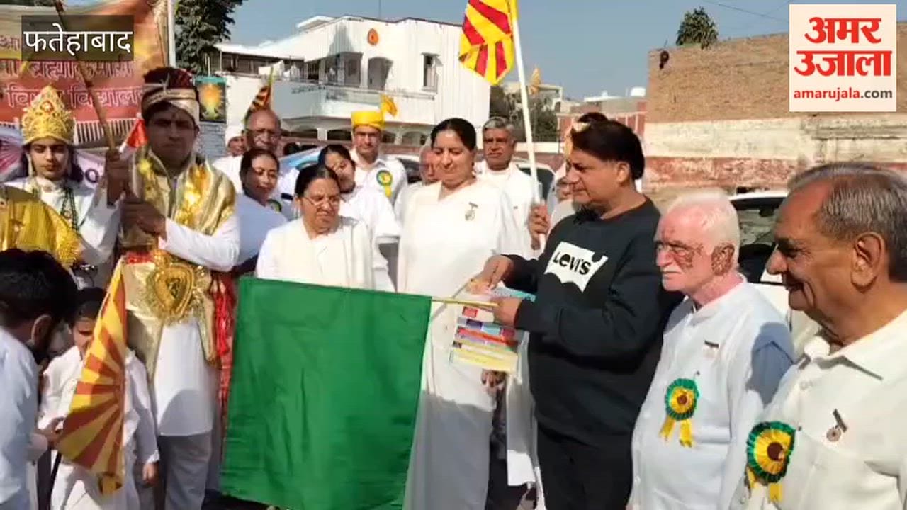 Procession organized by Brahma Kumari Ishwariya University
