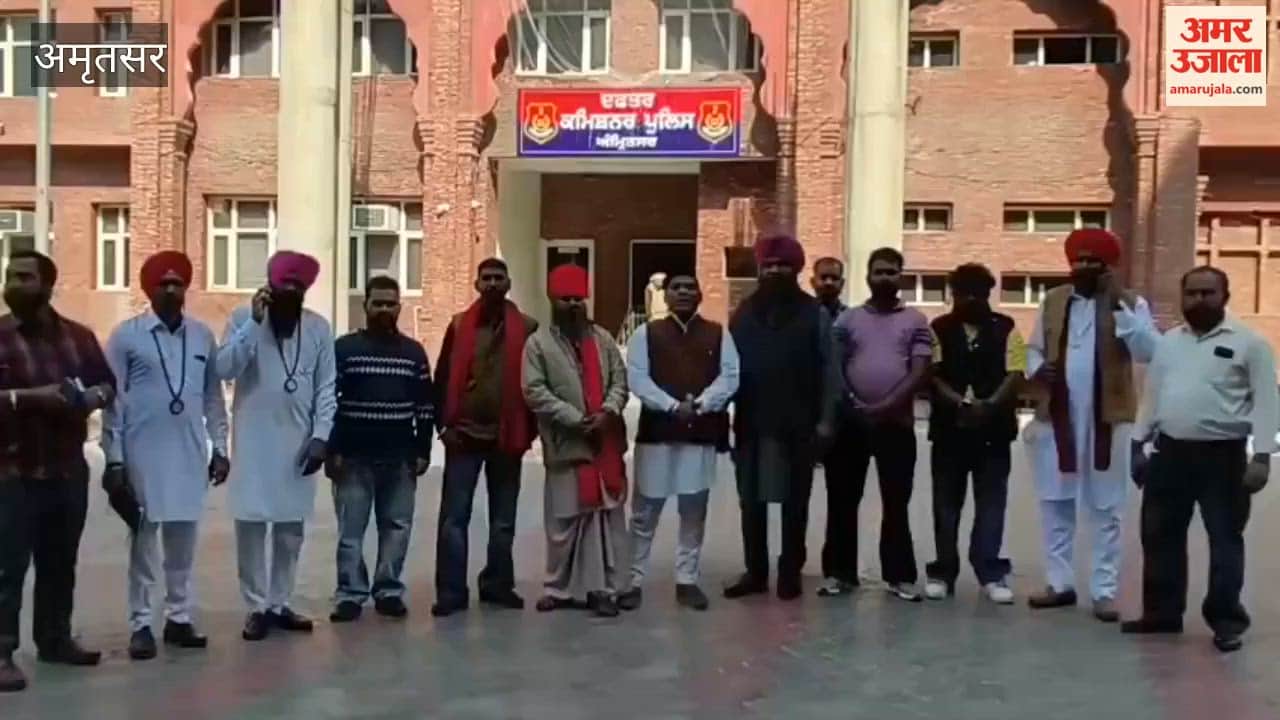 Excise department vehicle met with an accident in Amritsar, Valmiki community issued an ultimatum