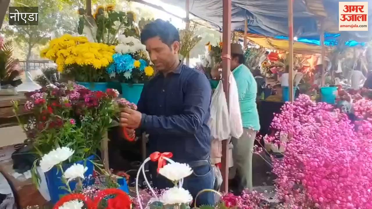 Demand for rose bouquets worth up to Rs 30 thousand on Valentine Day in Noida