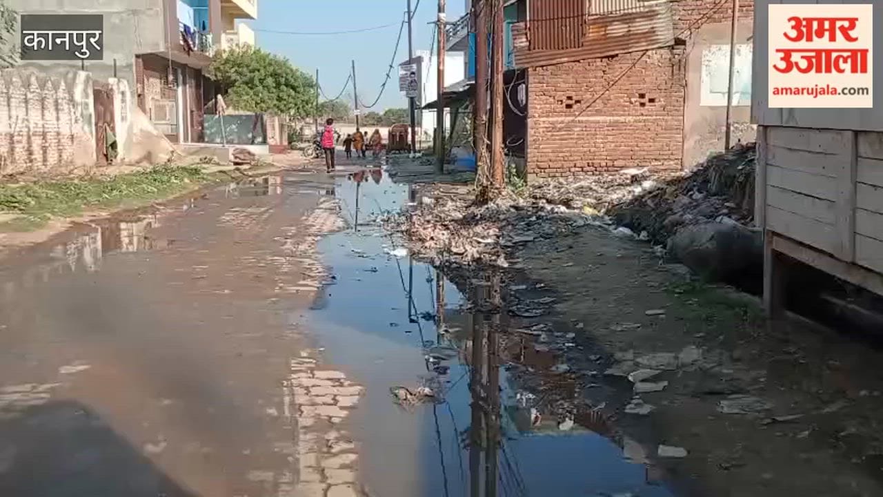 Kanpur: Sewer water flowing in the main street of Baikunthpur