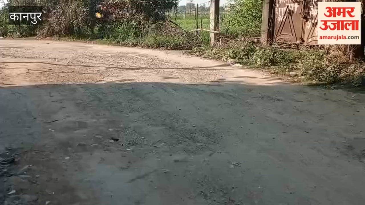 Kanpur: Potholes and gravel on the main road to Ishwariganj Baikunthpur village