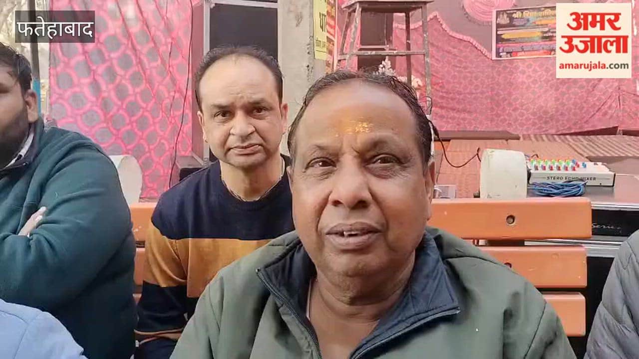 There was a rush of devotees in the temples of Jakhal in Fatehabad on Mahashivratri