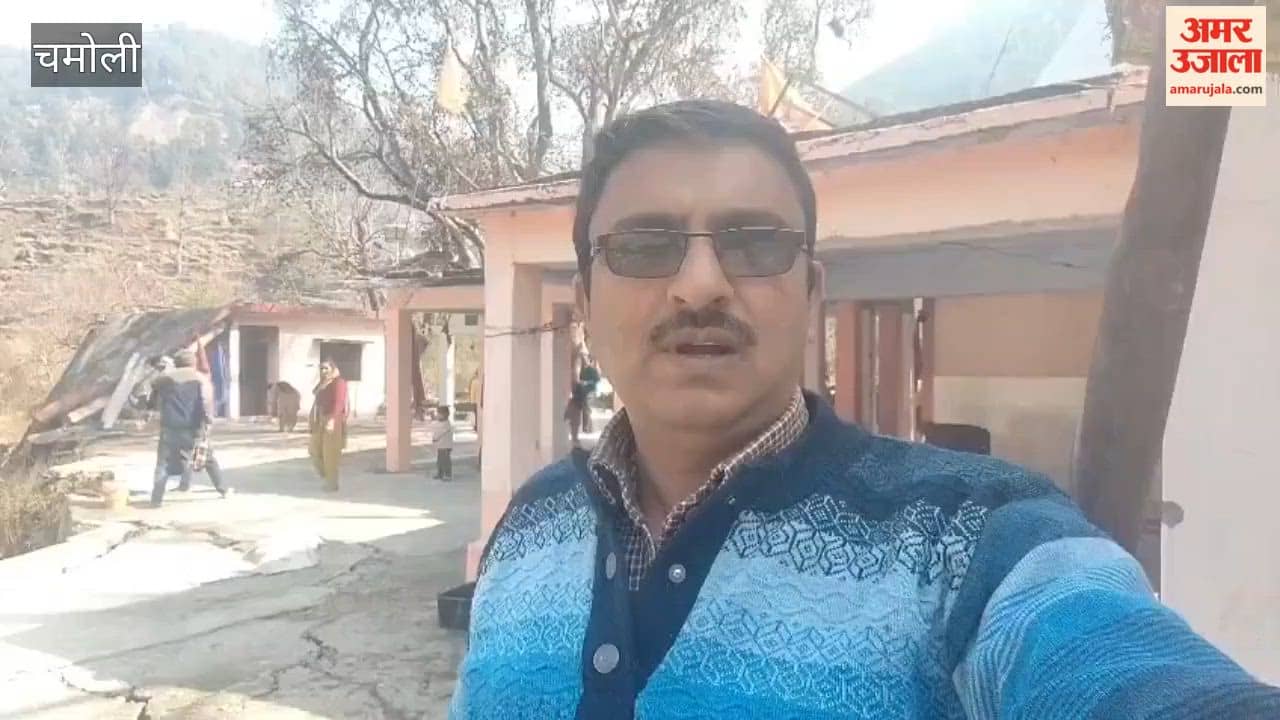 Tharali: On Mahashivratri, crowds gathered at Bainoli Mahadev temple, located at confluence of Pindar and Sugandh rivers