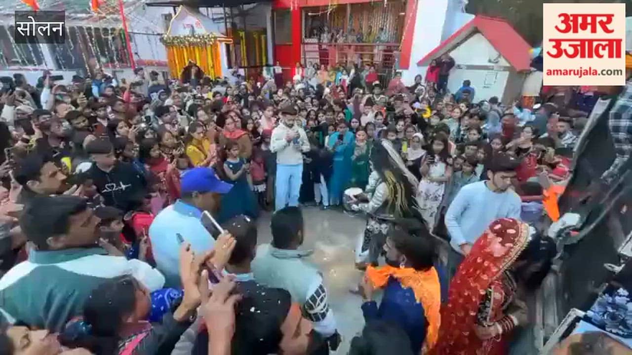 Solan: Crowd of devotees at Pattamod Shiva Temple