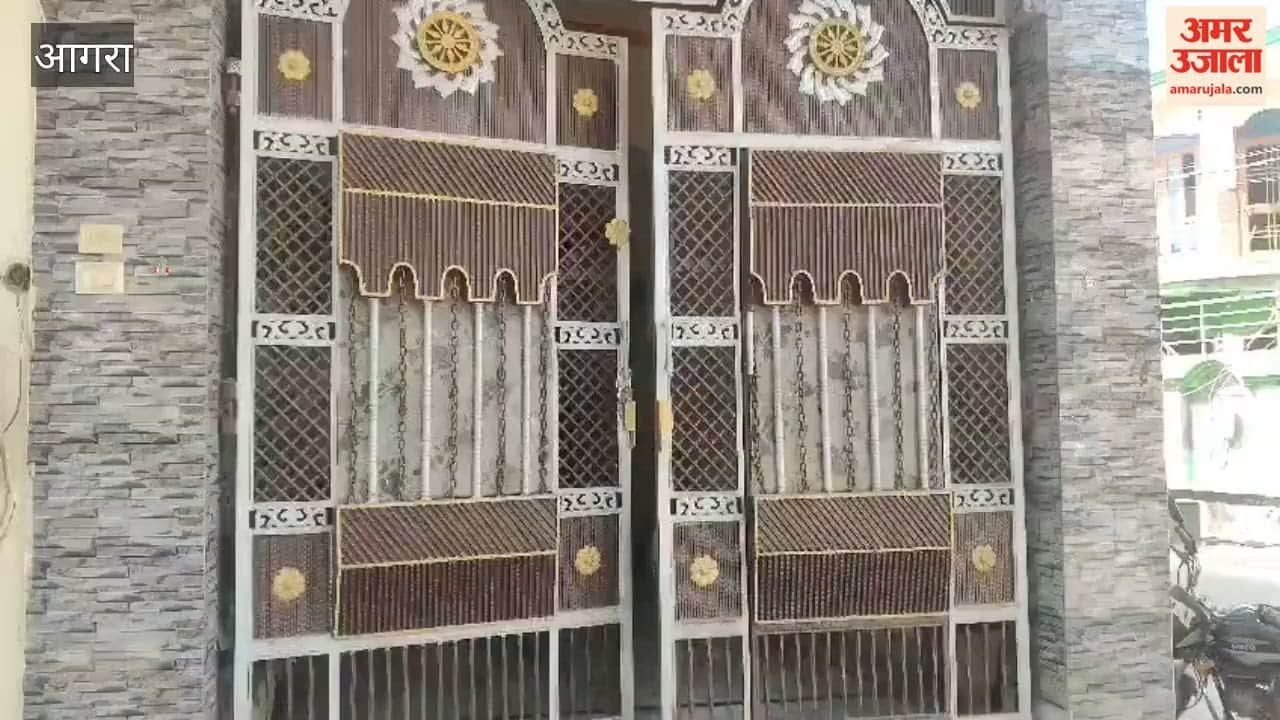 40 lakh rupees stolen from police inspector house