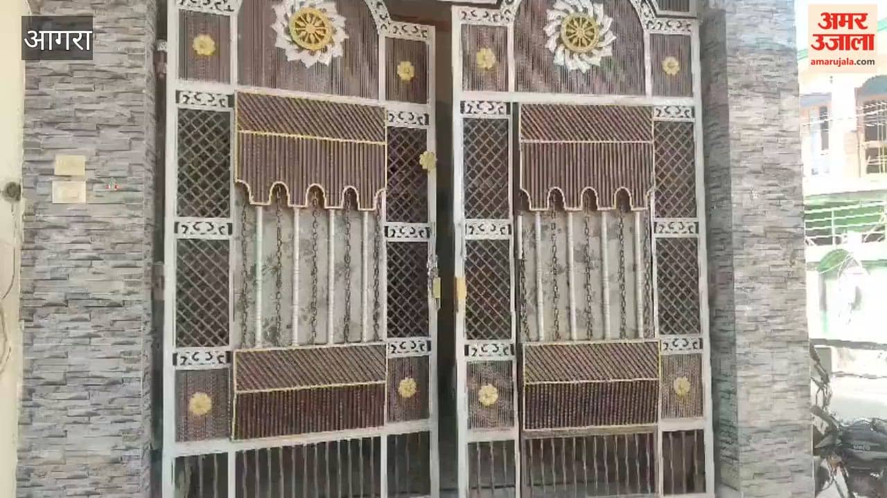 40 lakh rupees stolen from police inspector house