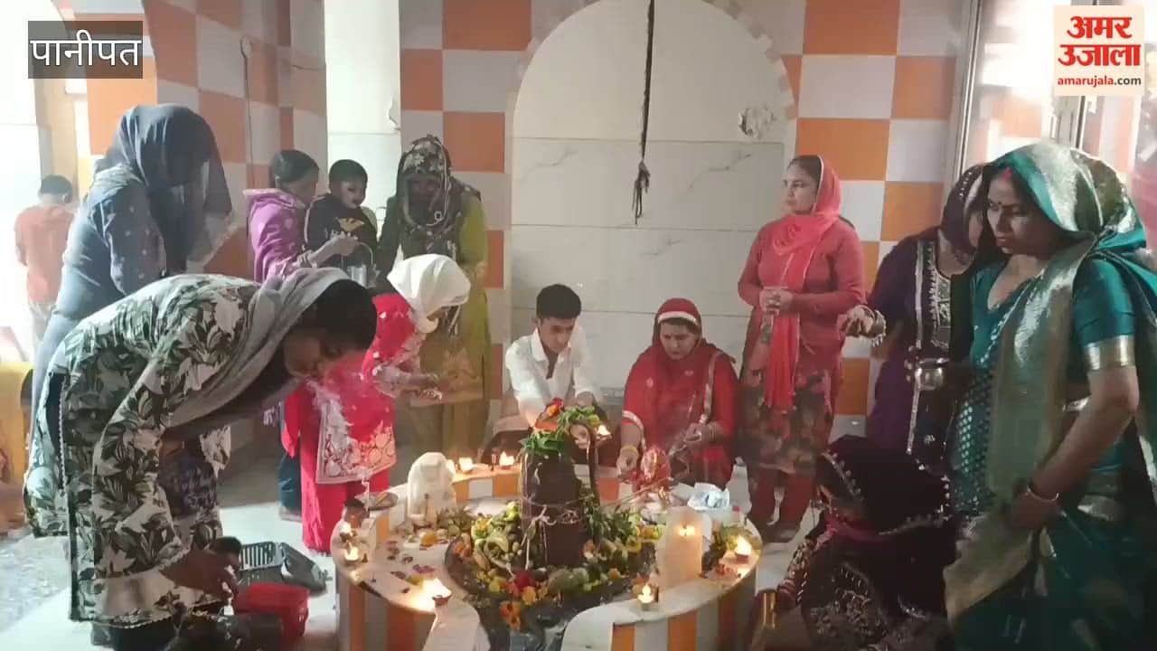 Crowds of devotees gathered on Shivratri