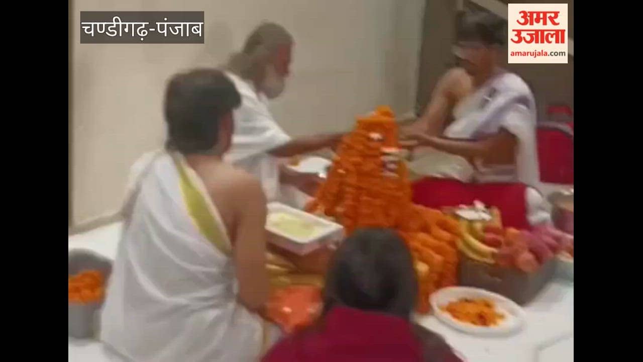 अग्रवाल सभा ने महाशिवरात्रि पर करवाया रूद्राभिषेक