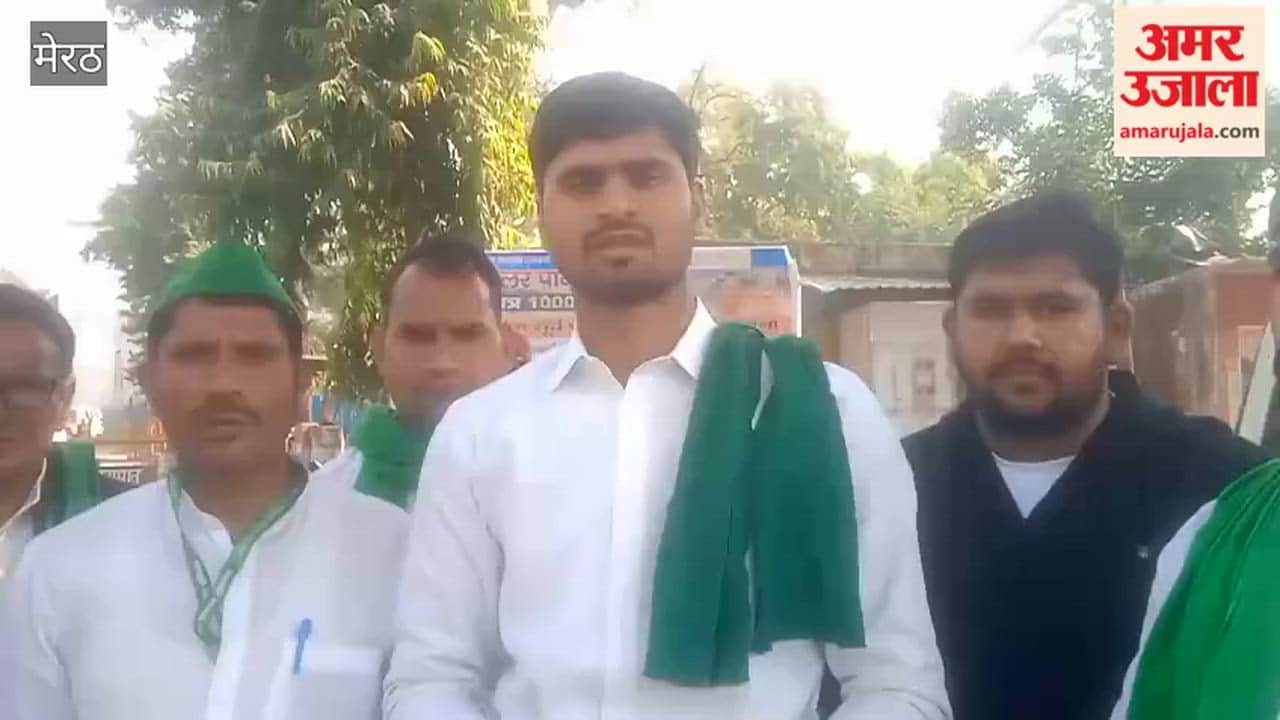 Workers of Bhakiyu Amavat submitted a memorandum