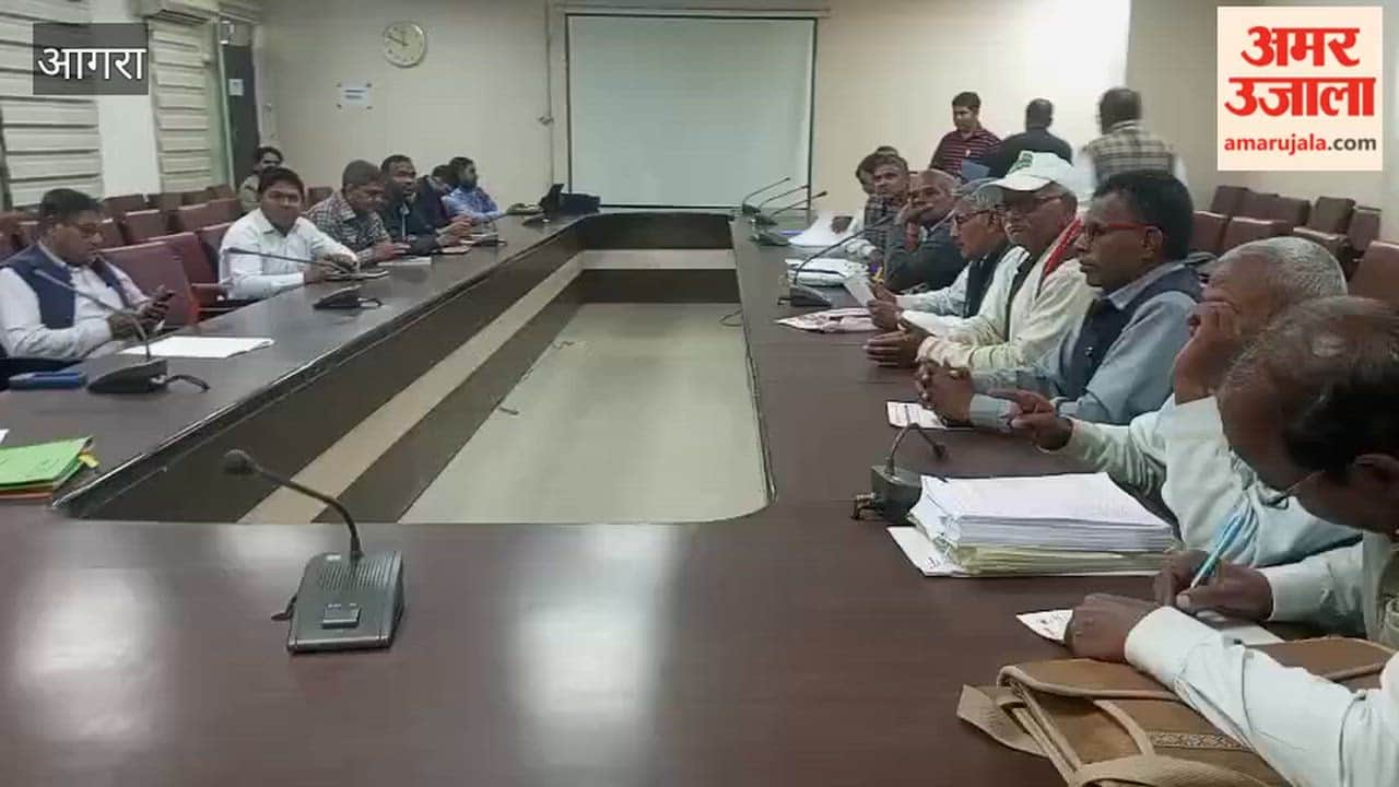 Uproar at Kisan Diwas in Vikas Bhawan as Officials Send Representatives