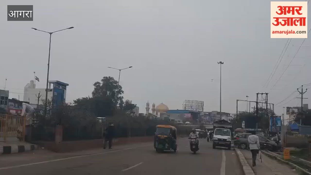 Weather suddenly changed in Agra
