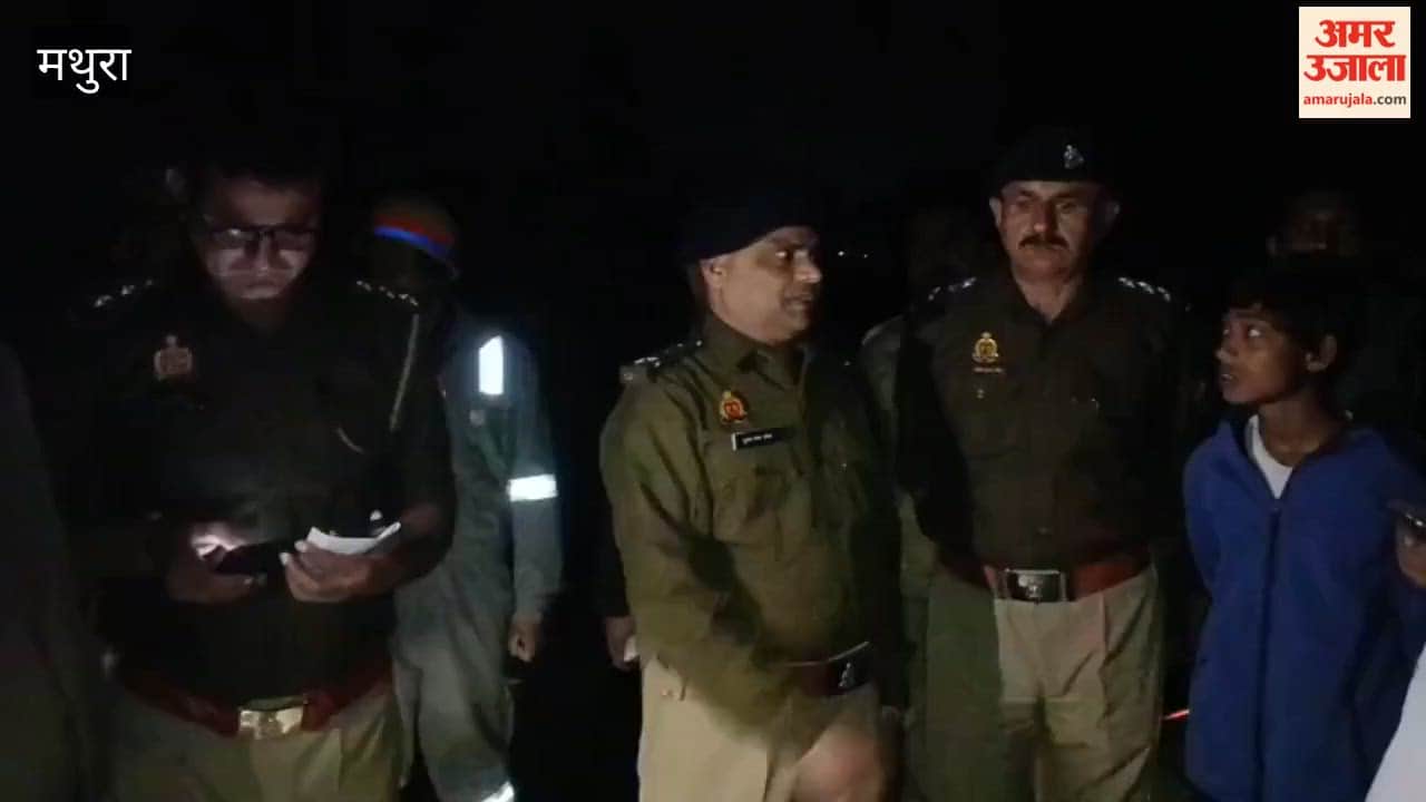 Four people died as car fell into drain in Mathura