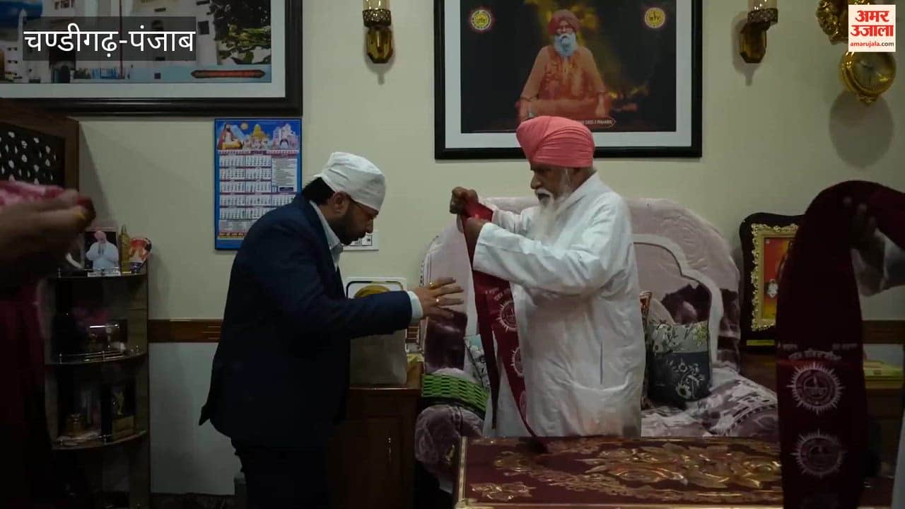 Cabinet Minister Dr. Ravjot Singh bowed down at Dera Sachkhand Ballan