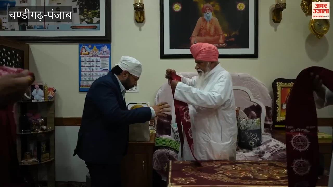 Cabinet Minister Dr. Ravjot Singh bowed down at Dera Sachkhand Ballan