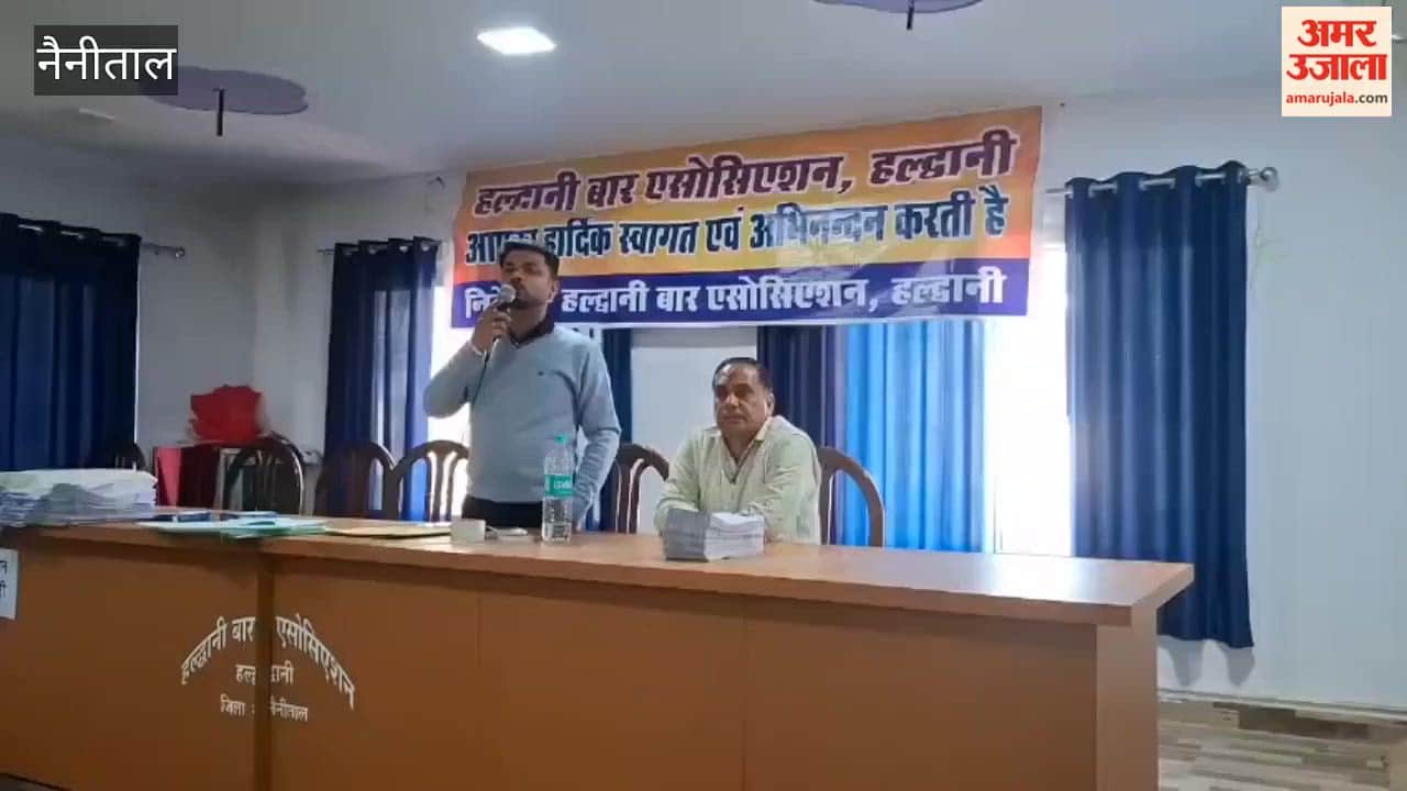 Advocates cast their votes for the Uttarakhand Bar Council elections at Haldwani Judge Court