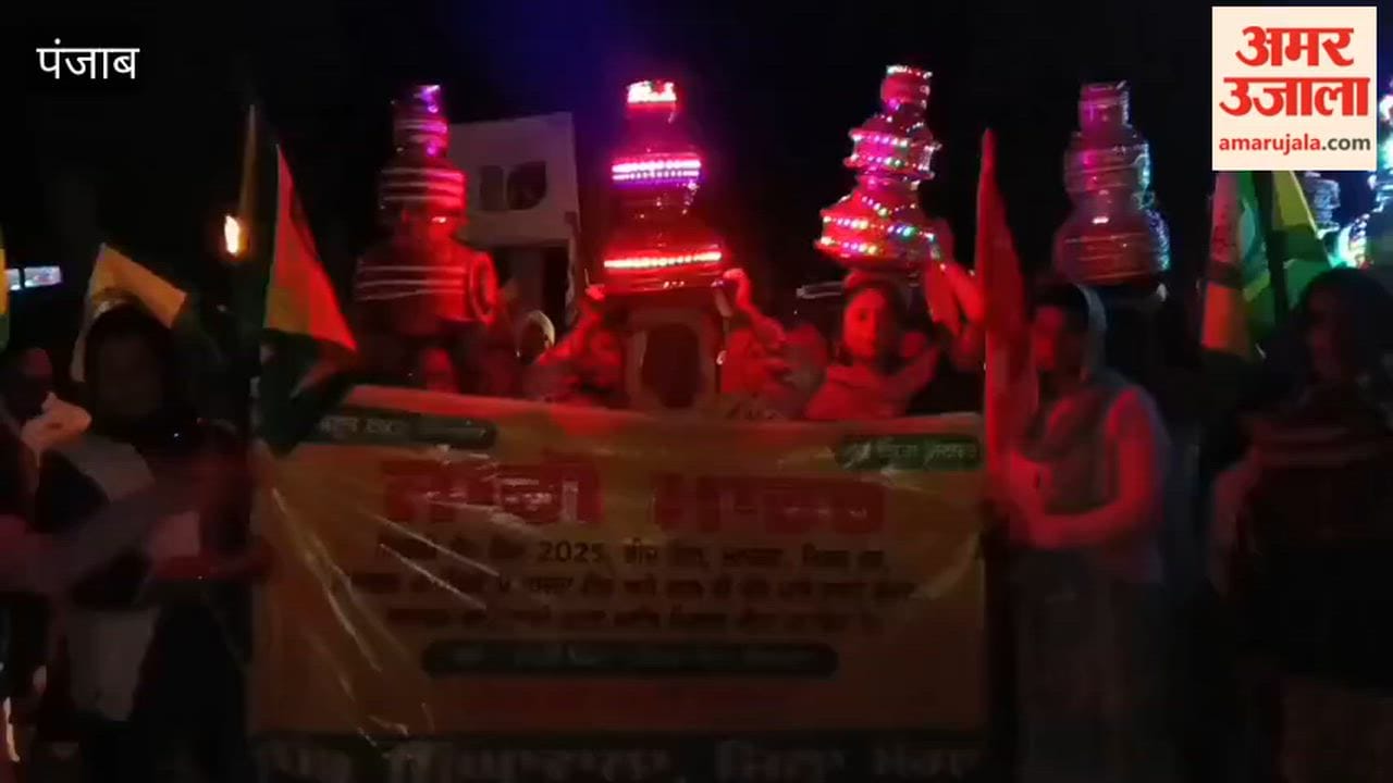 Farmers stage unique protest in Moga