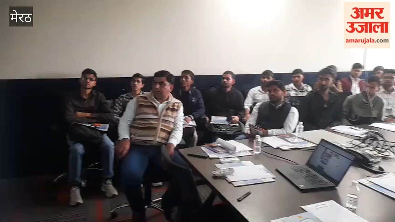 Meerut: NAS College Students Visit Amar Ujala Office to Learn Newspaper Production