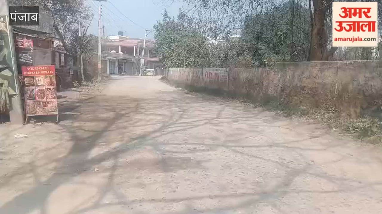 The construction work of the road from Hadiyabad to Gandwan in Phagwara is incomplete.