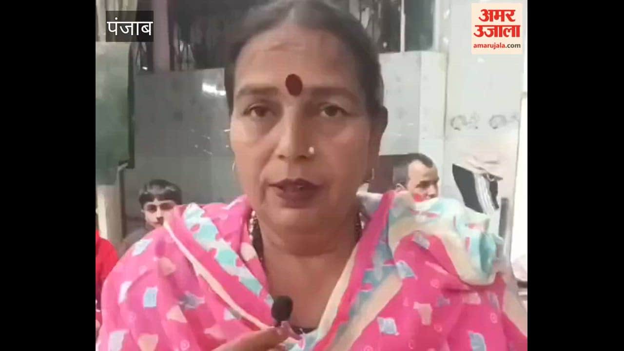 The successor of Sabar Data Ali Ahmed Shah Ji Darbar of Phagwara congratulated on the first fast.