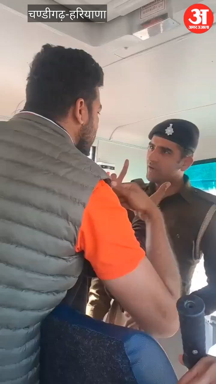 हरियाणा लोक सेवा आयोग के खिलाफ प्रदर्शन करने वाले अभ्यर्थियों को पुलिस ने हिरासत में लिया